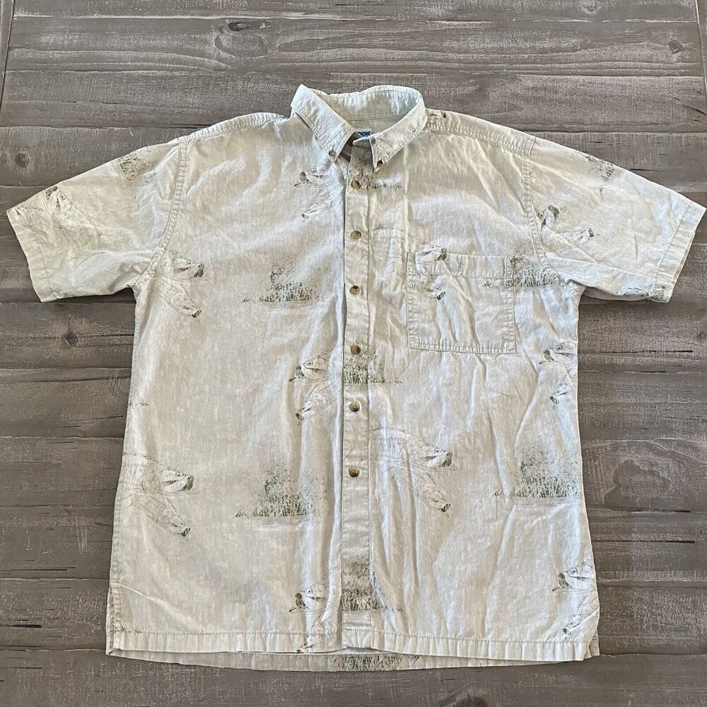 Hook & Tackle Shirt Men’s Size‎ Large Button Down Pocket Short Sleeve Fish